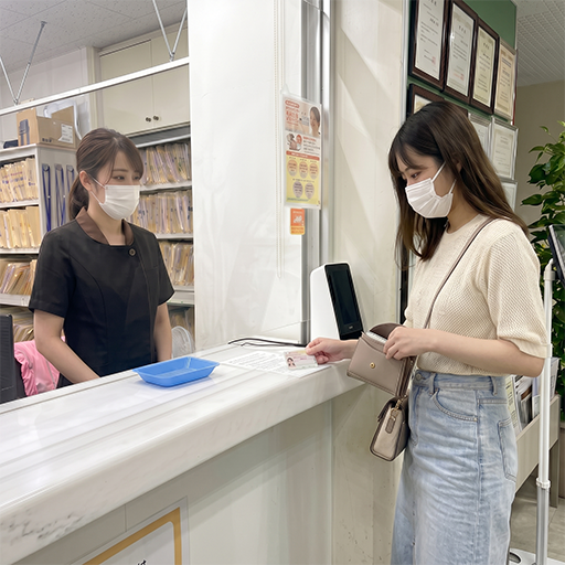 わかりやすいご案内とスムーズな受付のイメージ